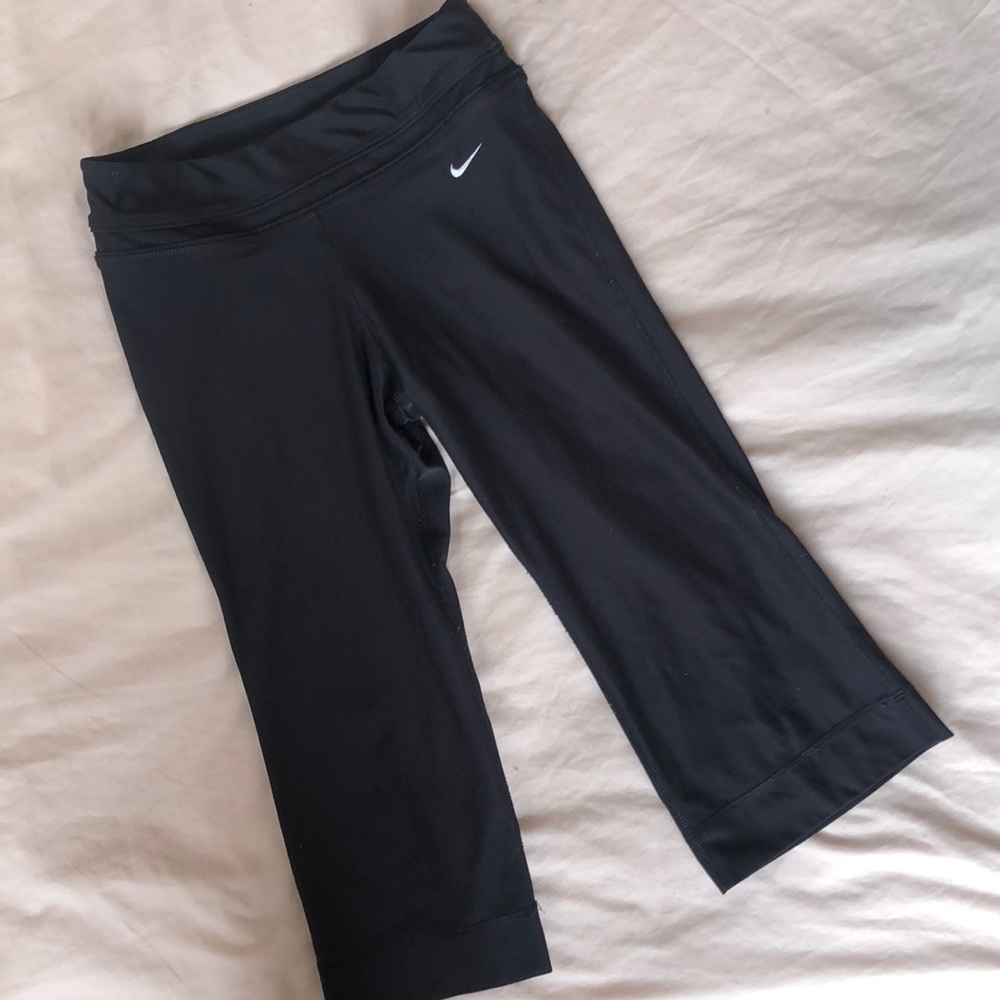 Nike Crop Leggings